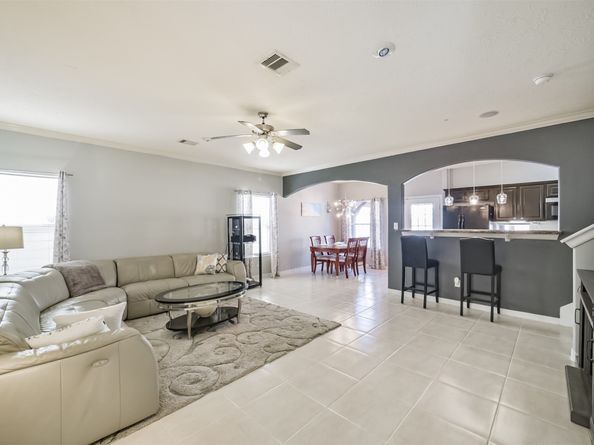 1728 Tornado, Houston TX 77091