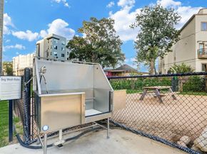 5925 Almeda Road 12107, Houston TX 77004