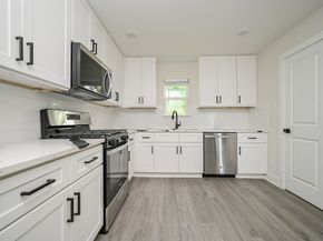 226 Hyta Street, Houston TX 77018