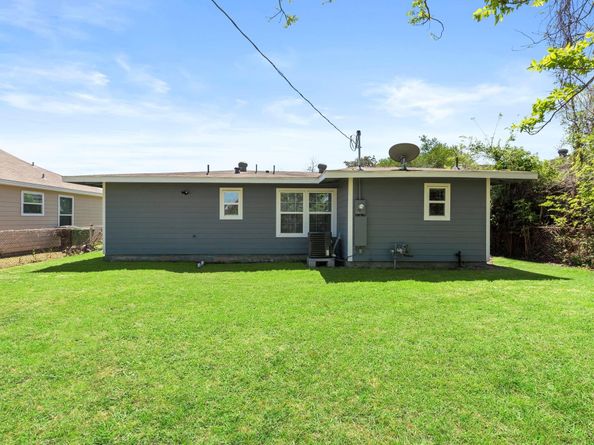 226 Hyta Street, Houston TX 77018