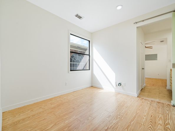 235 Malone Street, Houston TX 77007