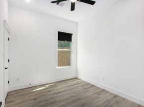 3652 Seabrook Street A and B, Houston TX 77021