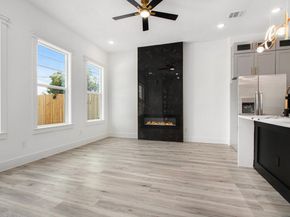 3652 Seabrook Street A and B, Houston TX 77021