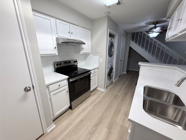 1515 Sandy Springs Road 1102, Houston TX 77042