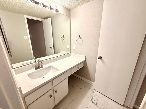 1515 Sandy Springs Road 1102, Houston TX 77042