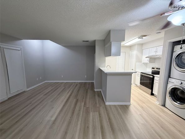 1515 Sandy Springs Road 1102, Houston TX 77042