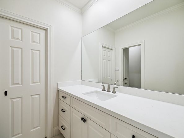 35 The Oval Street, Sugar Land TX 77479