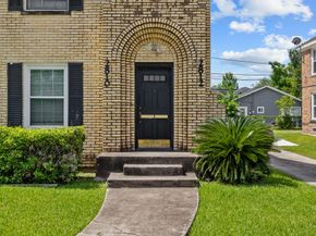 2810 Cleburne Street, Houston TX 77004