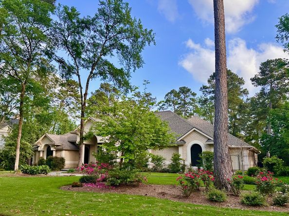 11 Bracebridge Drive, The Woodlands TX 77382