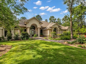 11 Bracebridge Drive