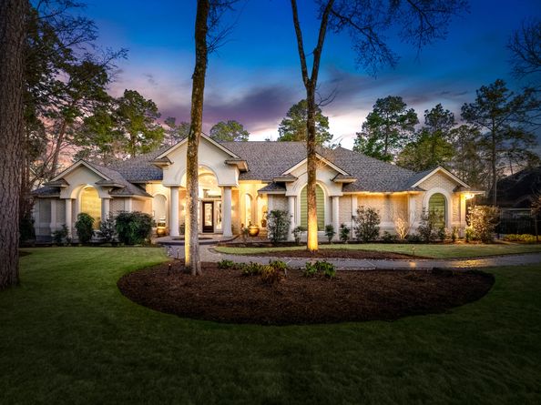 11 Bracebridge Drive, The Woodlands TX 77382