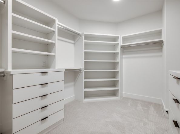 2412 ELMEN Street, Houston TX 77019