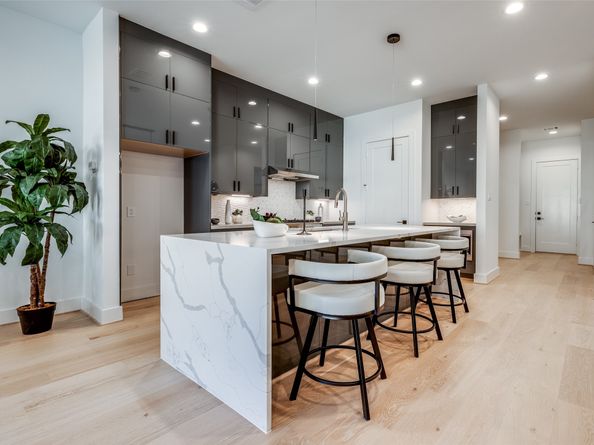 2412 ELMEN Street, Houston TX 77019