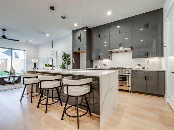 2412 ELMEN Street, Houston TX 77019