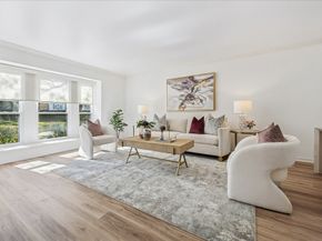 10227 Longmont Drive 34/2, Houston TX 77042