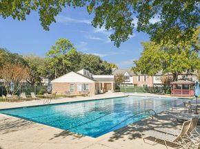 10227 Longmont Drive 34/2, Houston TX 77042