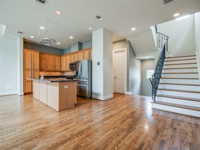 2915 Pease Street, Houston TX 77003