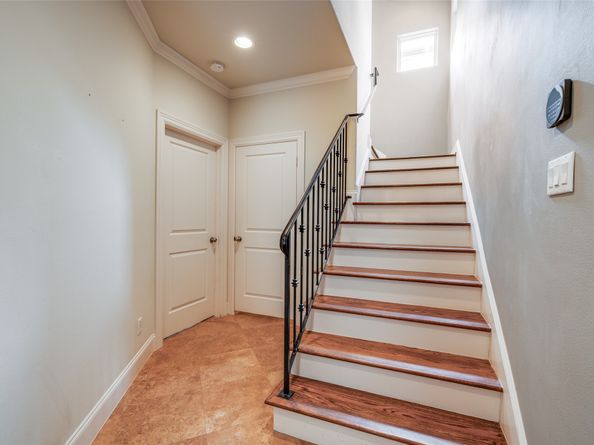 2915 Pease Street, Houston TX 77003