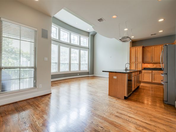 2915 Pease Street, Houston TX 77003