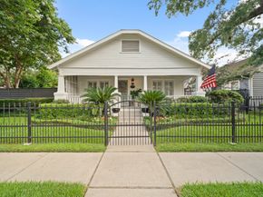 1033 Highland Street, Houston TX 77009