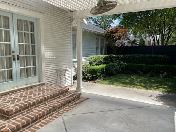 1033 Highland Street, Houston TX 77009