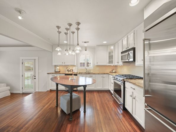 1033 Highland Street, Houston TX 77009