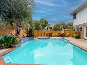 8002 Makaha Circle, Houston TX 77095