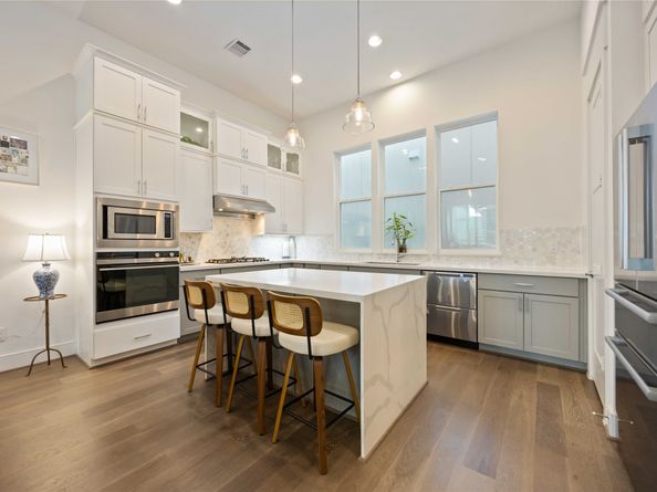 1211 Hickory Street D, Houston TX 77007