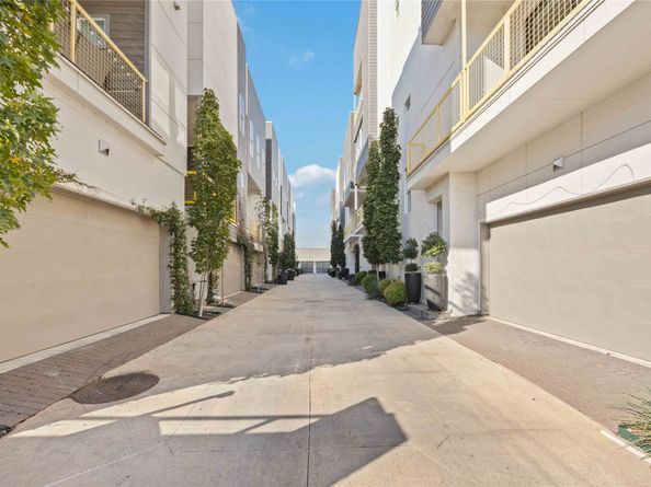 1211 Hickory Street D, Houston TX 77007