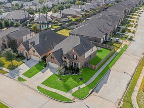 13727 Pointed Edge Lane, Cypress TX 77429
