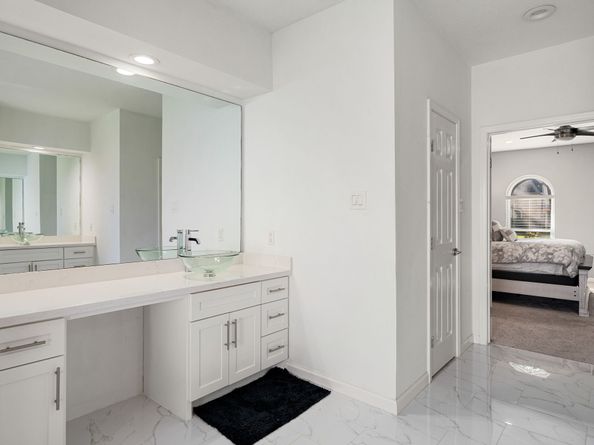 5338 Holly View Drive, Houston TX 77091