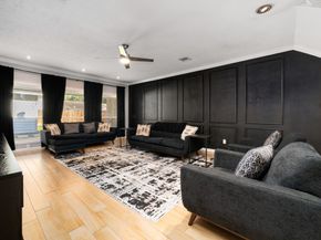 5338 Holly View Drive, Houston TX 77091