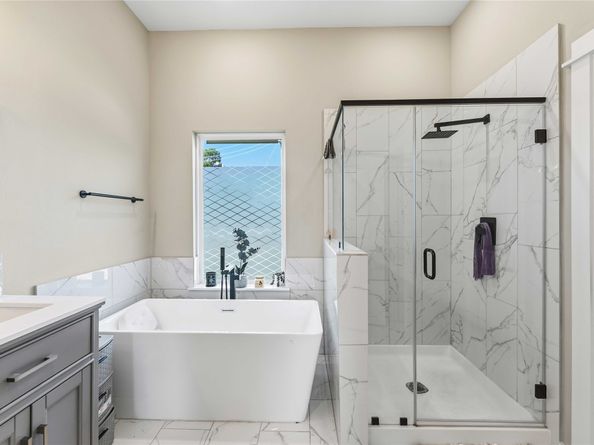 405 Stoneworks Garden Lane Lane, Houston TX 77076