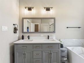 405 Stoneworks Garden Lane Lane, Houston TX 77076