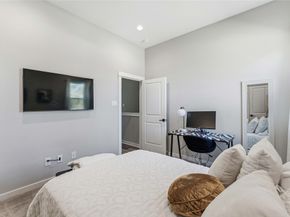 405 Stoneworks Garden Lane Lane, Houston TX 77076