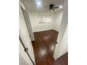 1114 E Five Mile Parkway, Dallas TX 75216