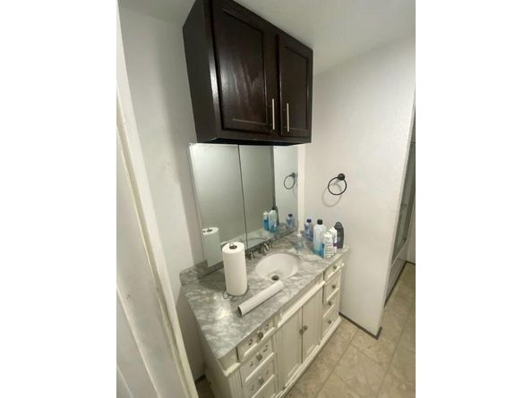 1114 E Five Mile Parkway, Dallas TX 75216