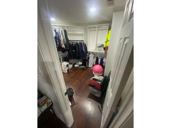 1114 E Five Mile Parkway, Dallas TX 75216