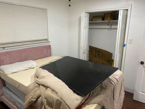 1114 E Five Mile Parkway, Dallas TX 75216