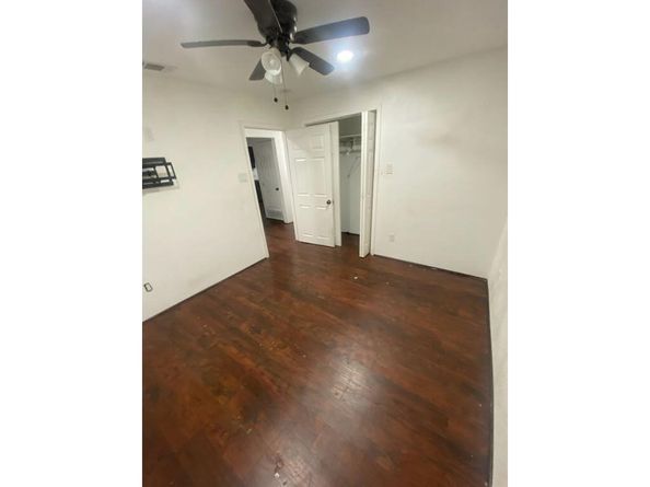 1114 E Five Mile Parkway, Dallas TX 75216