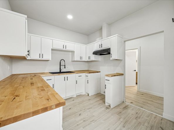 437 N Everton Street, Houston TX 77003