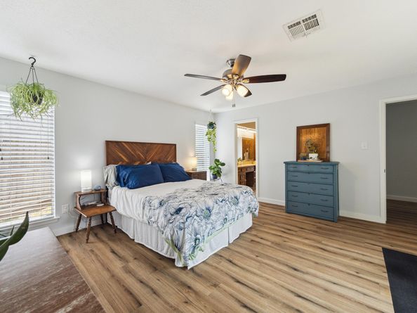 1818 Berryfield Drive, Houston TX 77077