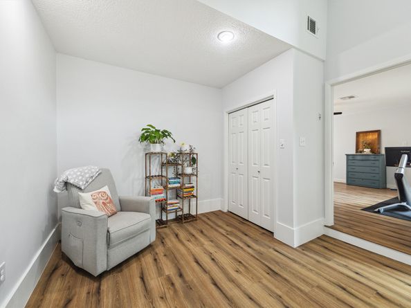 1818 Berryfield Drive, Houston TX 77077