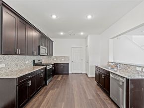 7322 Madison Commons Lane, Houston TX 77075