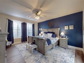 118 W Hobbit Glen Drive, The Woodlands TX 77384