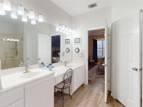 118 W Hobbit Glen Drive, The Woodlands TX 77384