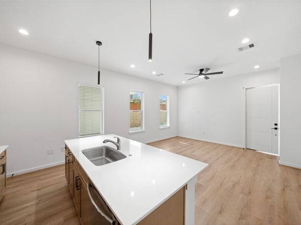 1408 Enid Street, Houston TX 77009