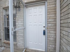 3800 Tanglewilde Street 109, Houston TX 77063