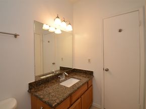 3800 Tanglewilde Street 109, Houston TX 77063