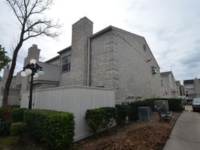 3800 Tanglewilde Street 109, Houston TX 77063